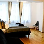 Centerapartments Tonhallenstraße Aparthotel 4*