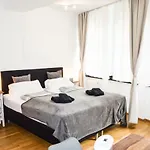 Centerapartments Tonhallenstraße Aparthotel
